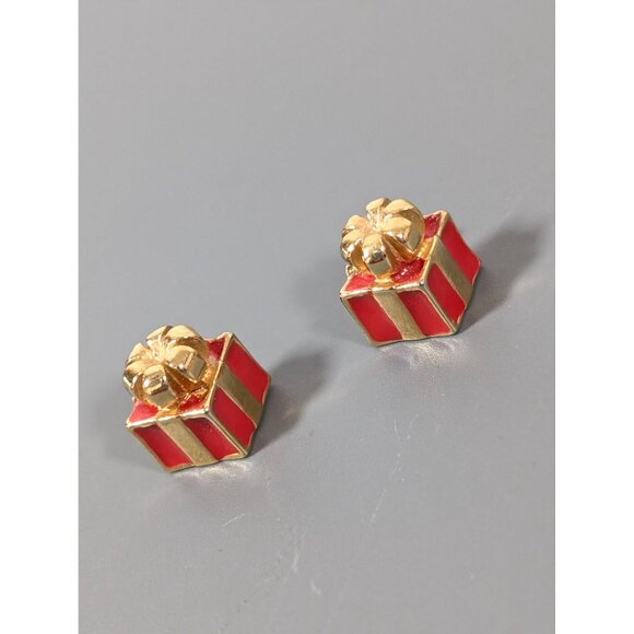 Vintage Avon Christmas Gift Present Earrings Gold Tone Red Pierced Stud - Picture 2 of 5